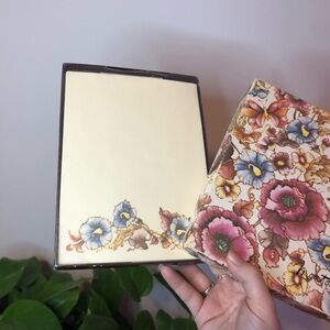 Montag Vintage Floral Stationery Set with Box